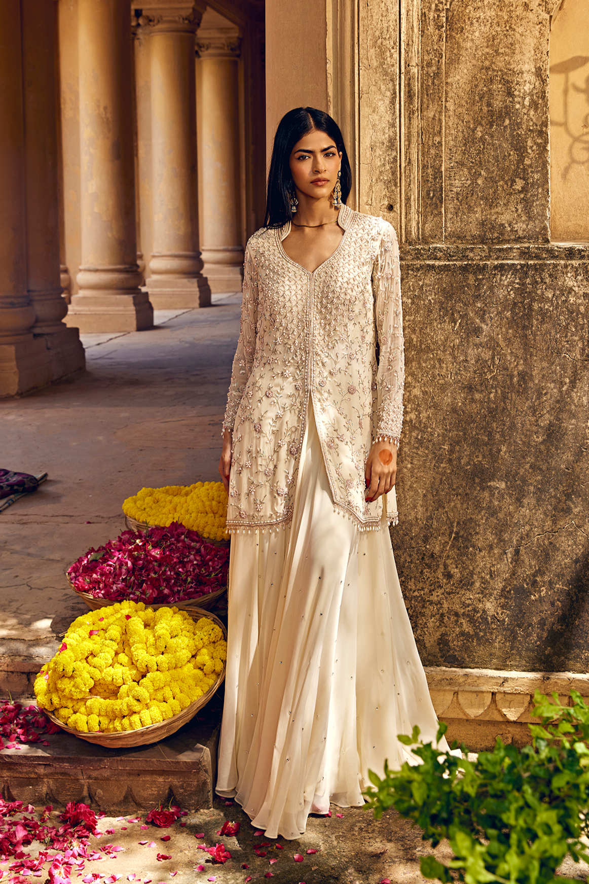 IVORY EMBELLISHED SHORT KURTA SET